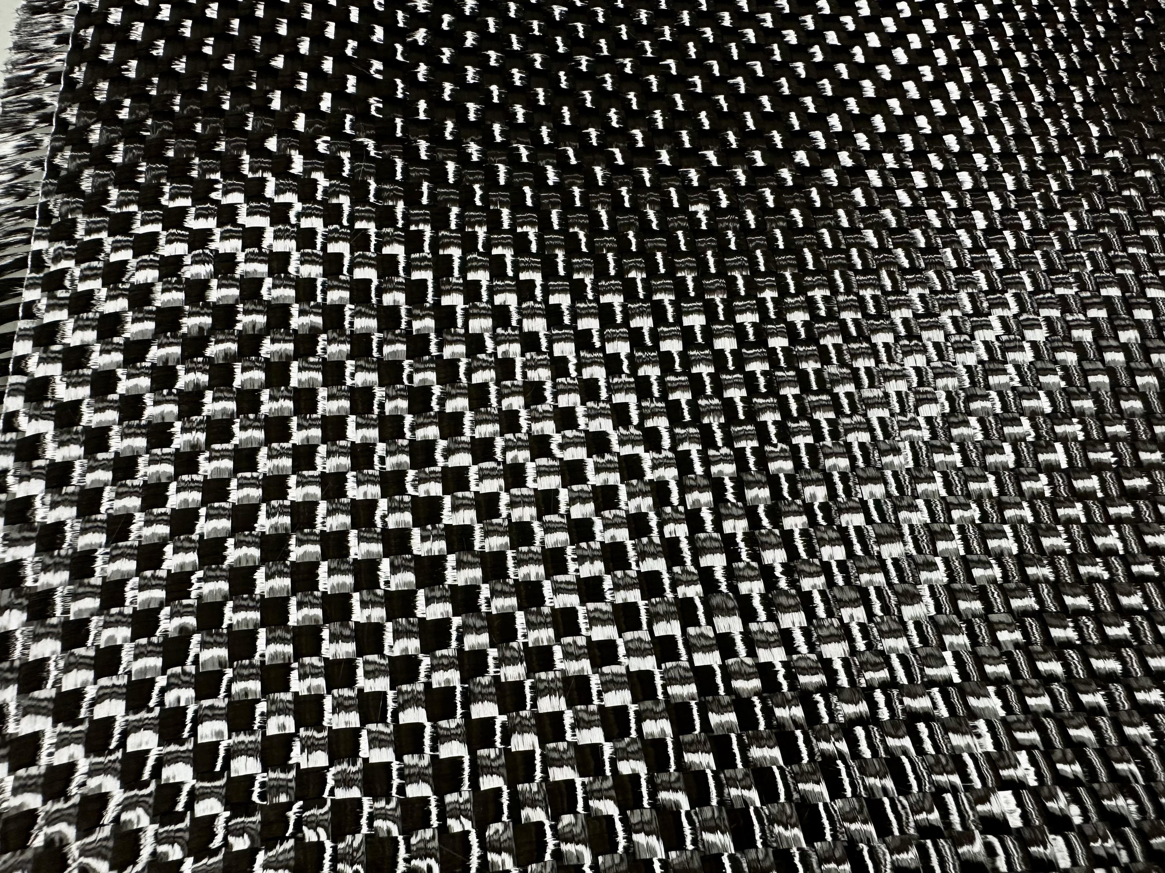 Carbon Fiber Plain Weave 24K Close